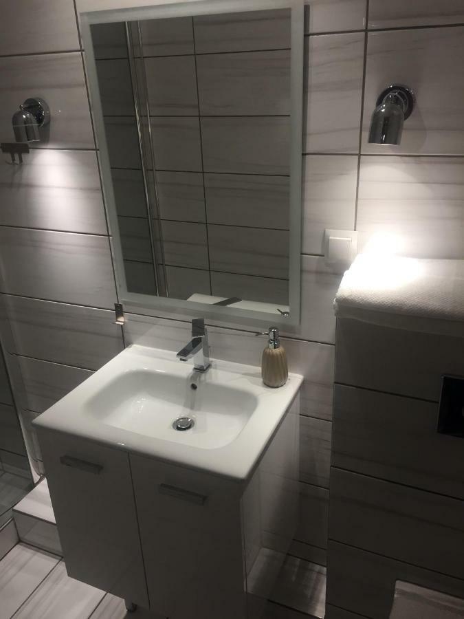 Apartamenty Blisko Plazy Podczele 코워브제크 외부 사진