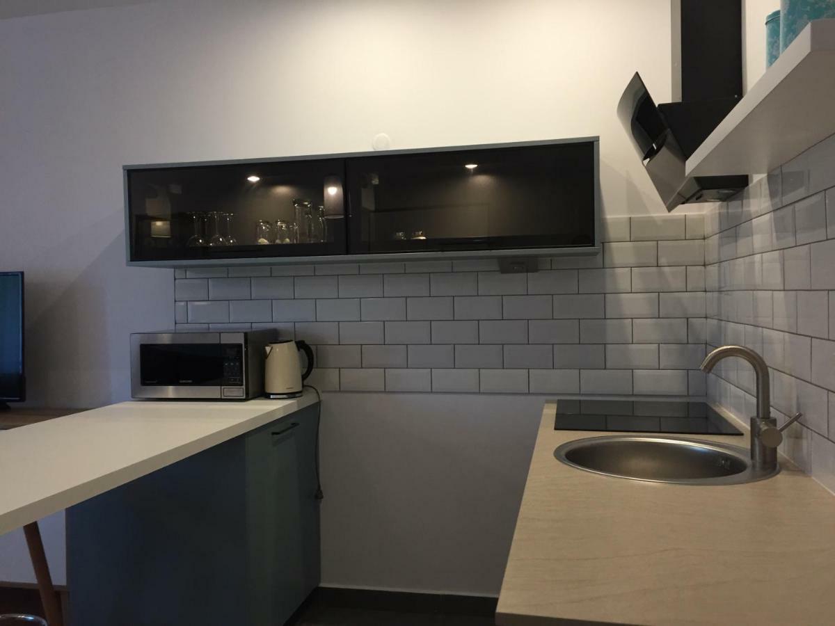 Apartamenty Blisko Plazy Podczele 코워브제크 외부 사진
