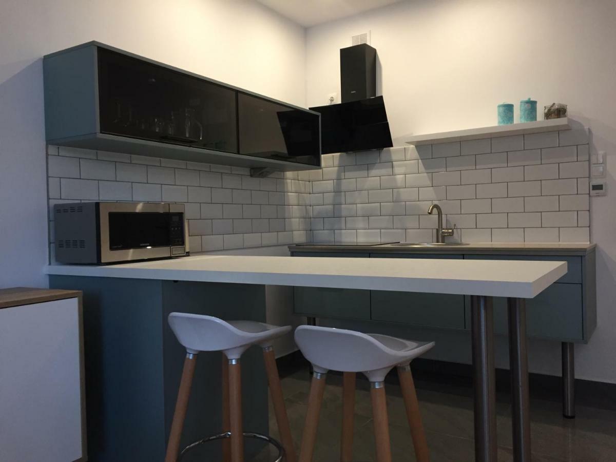 Apartamenty Blisko Plazy Podczele 코워브제크 외부 사진