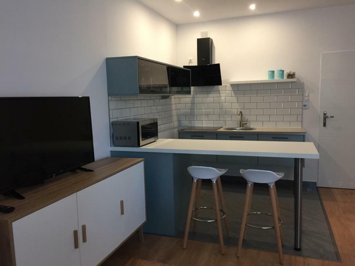 Apartamenty Blisko Plazy Podczele 코워브제크 외부 사진