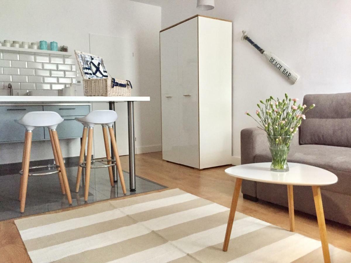 Apartamenty Blisko Plazy Podczele 코워브제크 외부 사진