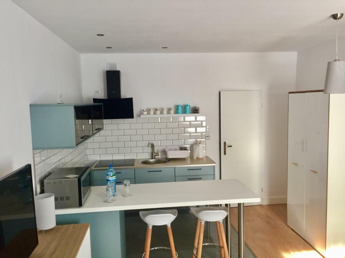 Apartamenty Blisko Plazy Podczele 코워브제크 외부 사진